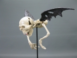 Gusseisen Skelett Skull Vampir Fledermaus 40 cm Kuriosität