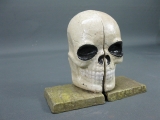 Skull Buchstütze 16 cm x 8 cm, Gußeisen