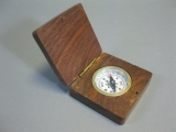 Kompass in Holzschachtel Durchmesser 4cm
