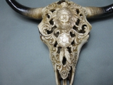 Büffelschädel Stierschädel Bullenschädel mit Indianer geschnitzt Western 30 cm